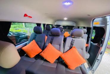 TOYOTA HIACE COMMUTER 15 SEAT